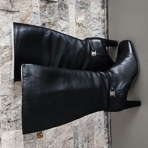 Naturalizer Elegant Black Leather Knee-High Boots